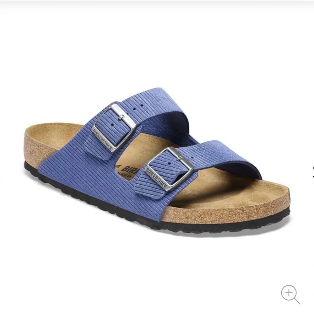 Arizona
Suede Embossed - Corduroy Indigo - Picture 1 of 4